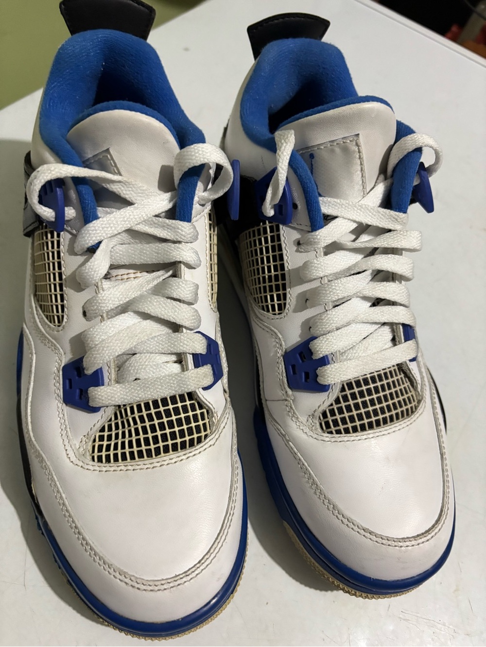 White and Blue Basketball Sneakers - Men Jordan 5 men’s 7